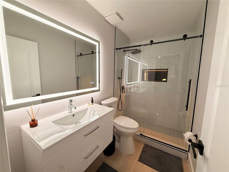 En Venta: $510,000 (4 camas, 2 baños, 2439 Pies cuadrados)
