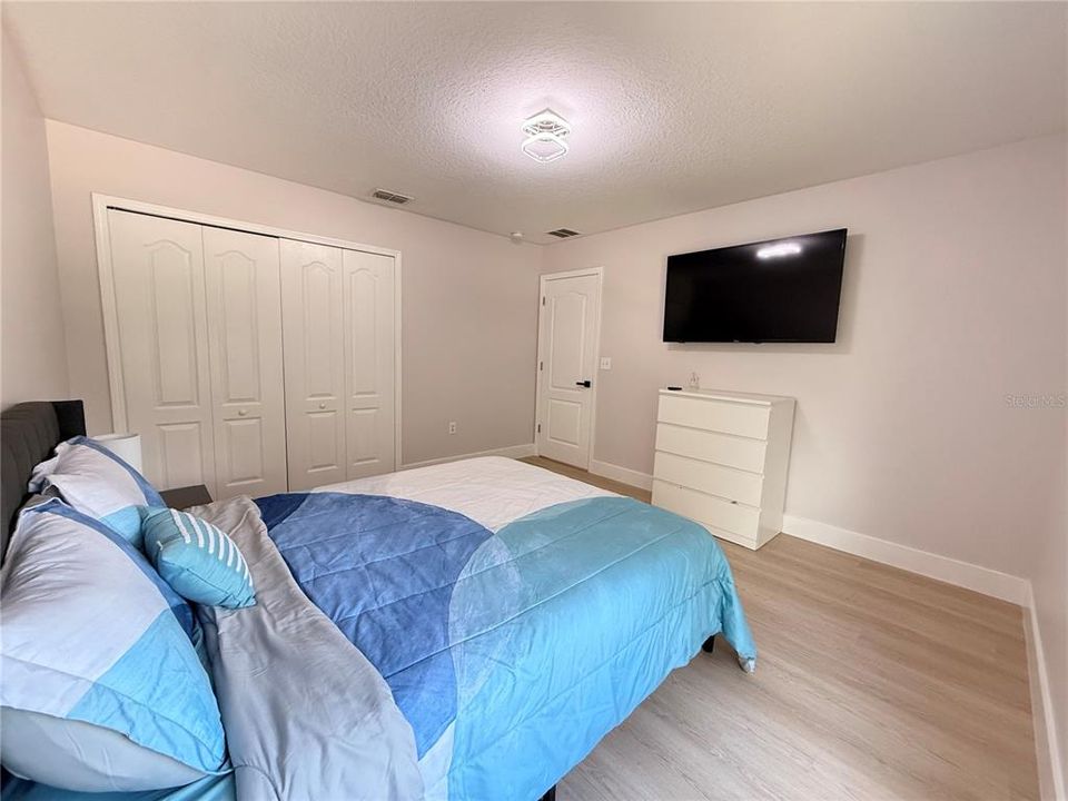 En Venta: $510,000 (4 camas, 2 baños, 2439 Pies cuadrados)