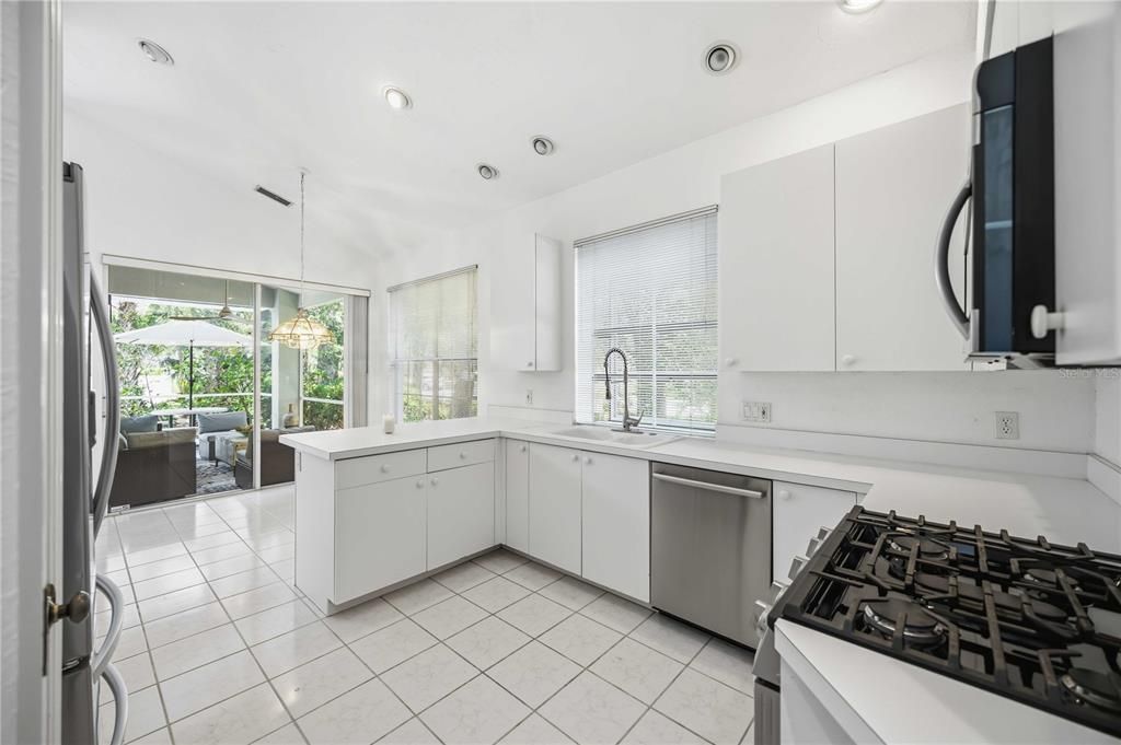 En Venta: $562,000 (3 camas, 2 baños, 1735 Pies cuadrados)