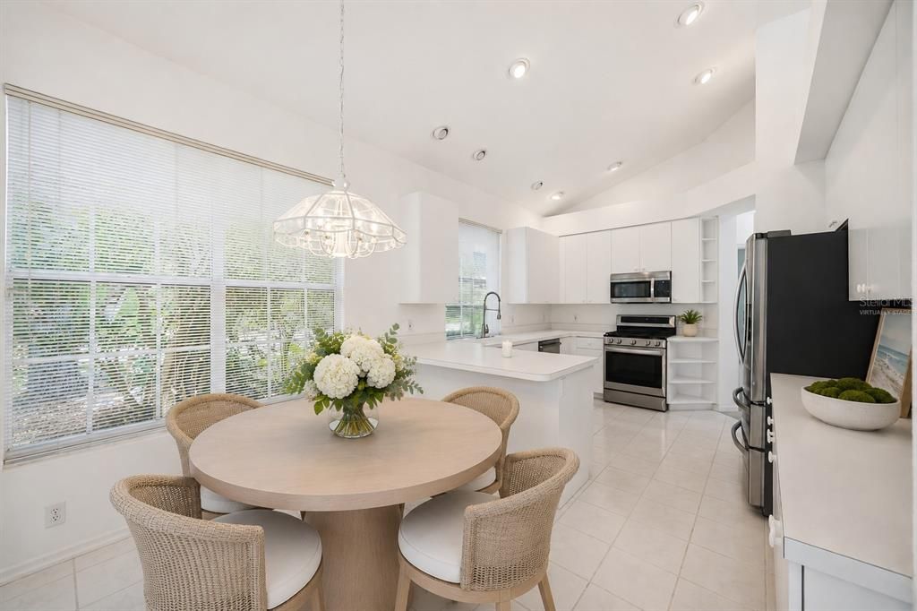 En Venta: $562,000 (3 camas, 2 baños, 1735 Pies cuadrados)