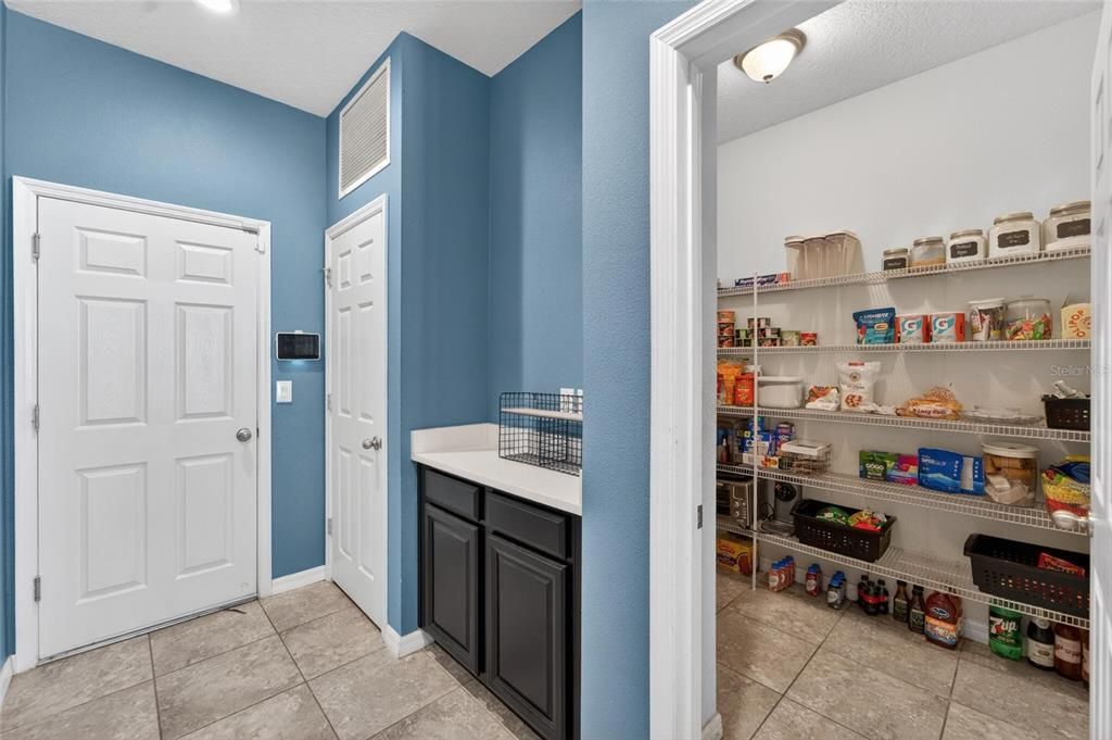 For Sale: $495,000 (4 beds, 3 baths, 2528 Square Feet)