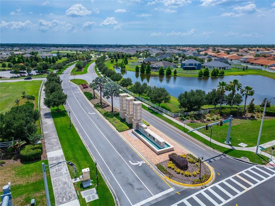 For Sale: $495,000 (4 beds, 3 baths, 2528 Square Feet)