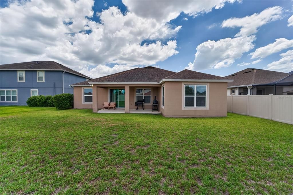 For Sale: $495,000 (4 beds, 3 baths, 2528 Square Feet)