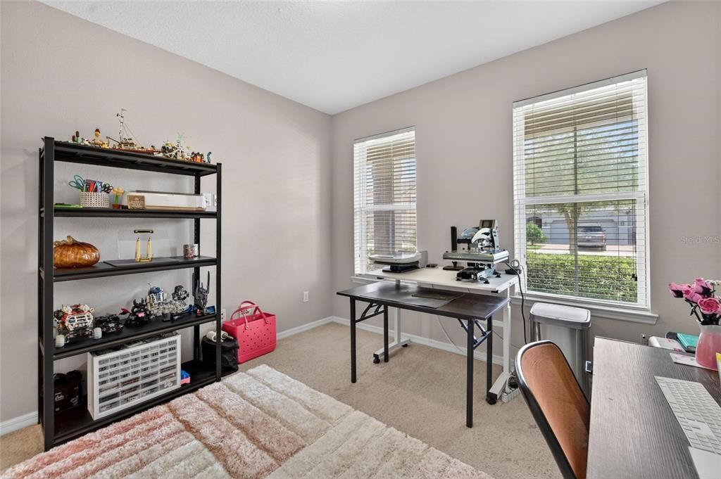 For Sale: $495,000 (4 beds, 3 baths, 2528 Square Feet)