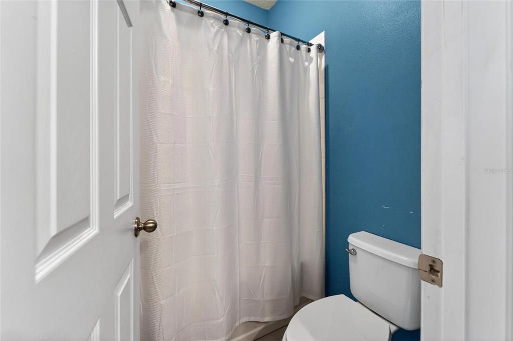 For Sale: $495,000 (4 beds, 3 baths, 2528 Square Feet)