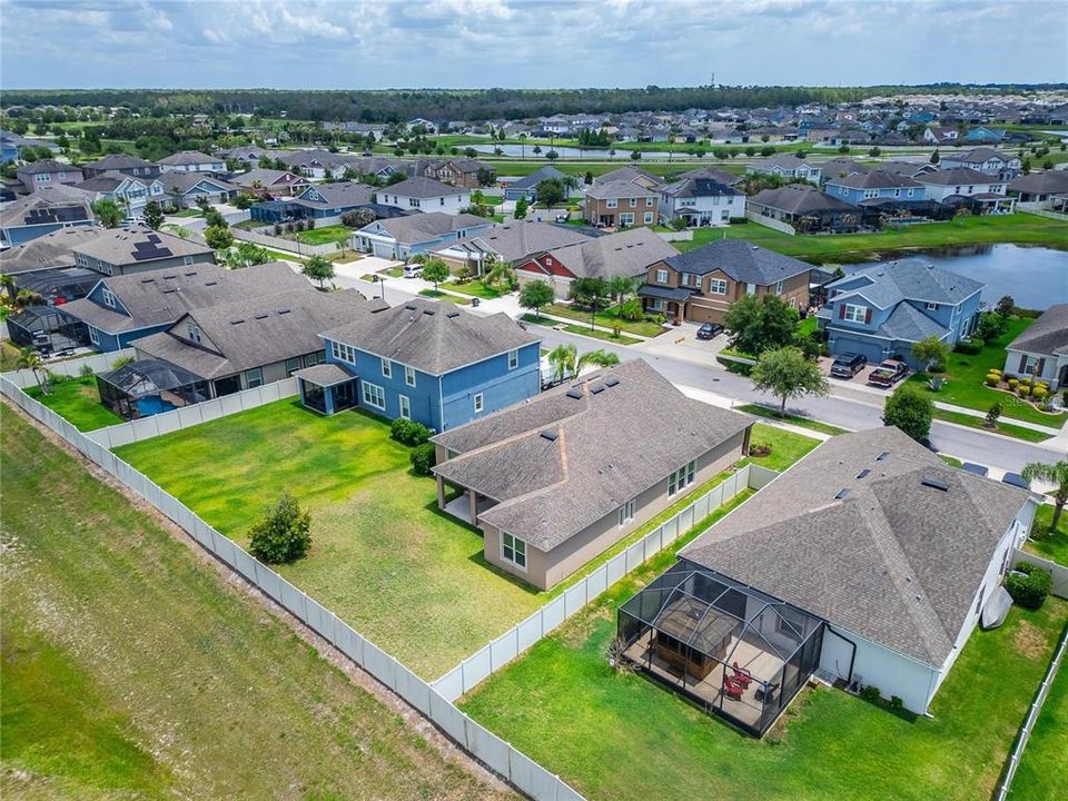 For Sale: $495,000 (4 beds, 3 baths, 2528 Square Feet)