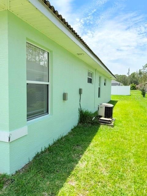 For Rent: $1,500 (3 beds, 2 baths, 1308 Square Feet)