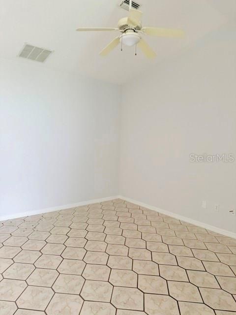 For Rent: $1,500 (3 beds, 2 baths, 1308 Square Feet)