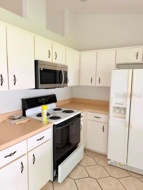 For Rent: $1,500 (3 beds, 2 baths, 1308 Square Feet)