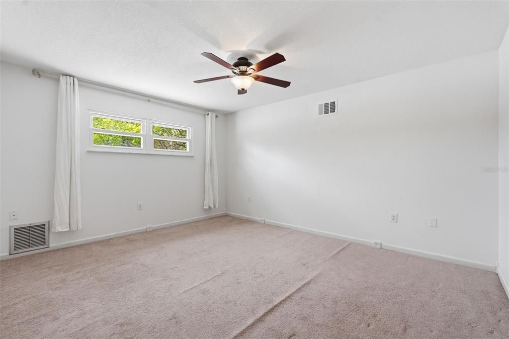 For Sale: $474,900 (4 beds, 3 baths, 2360 Square Feet)