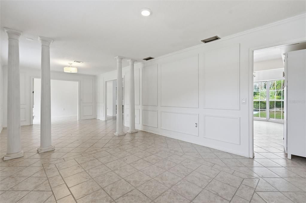For Sale: $474,900 (4 beds, 3 baths, 2360 Square Feet)