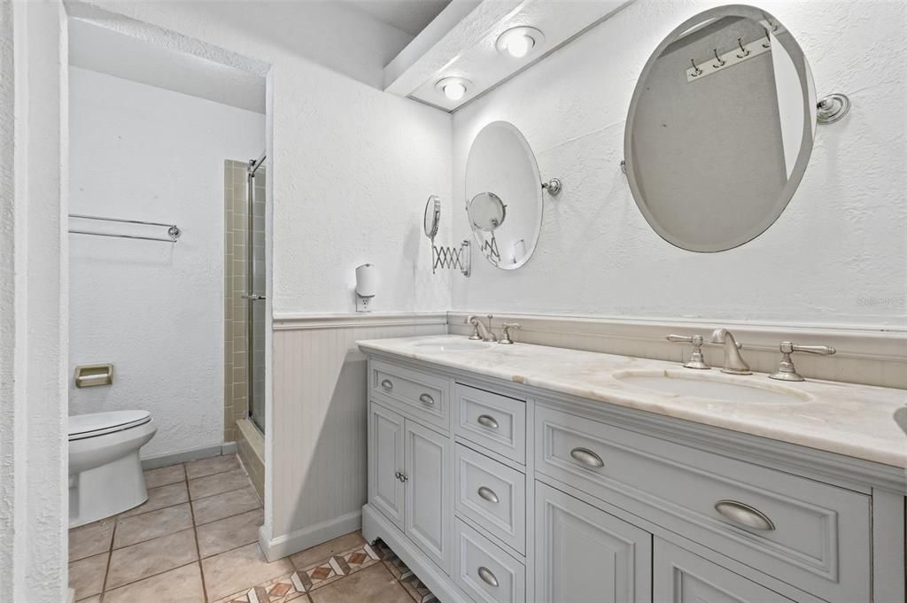 For Sale: $474,900 (4 beds, 3 baths, 2360 Square Feet)