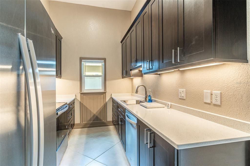 For Rent: $1,950 (3 beds, 2 baths, 1478 Square Feet)