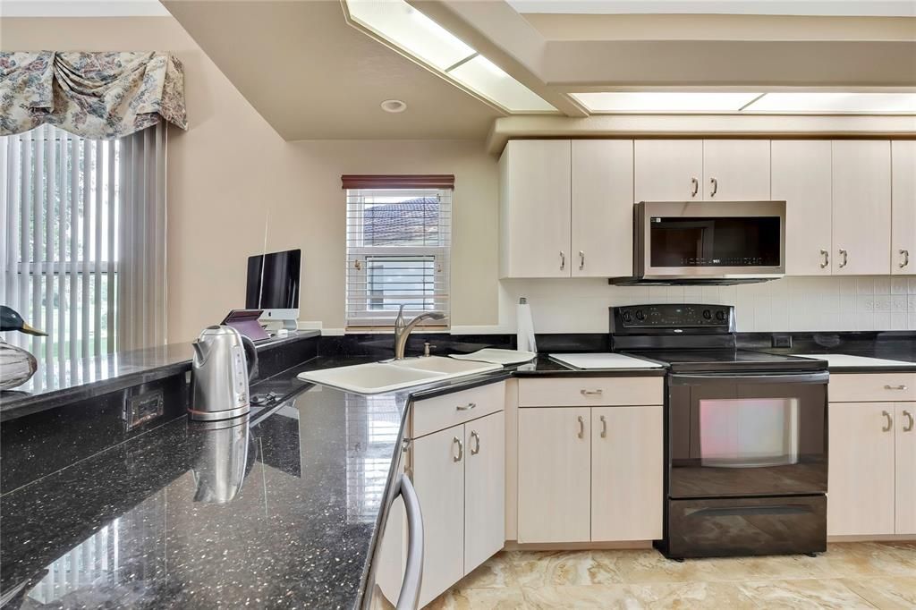 For Sale: $370,000 (2 beds, 2 baths, 2238 Square Feet)