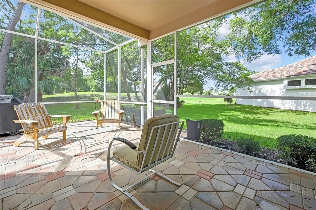 For Sale: $370,000 (2 beds, 2 baths, 2238 Square Feet)