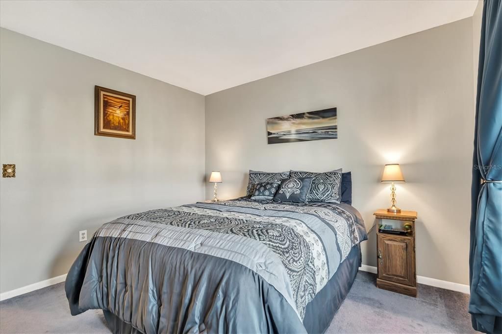 For Rent: $2,200 (2 beds, 2 baths, 1060 Square Feet)