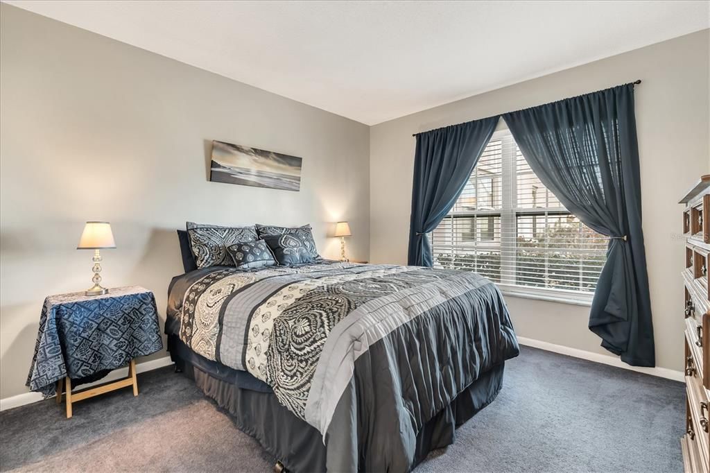 For Rent: $2,200 (2 beds, 2 baths, 1060 Square Feet)