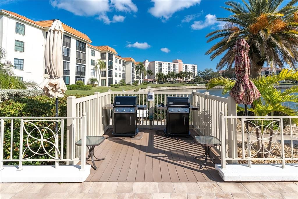 For Rent: $2,200 (2 beds, 2 baths, 1060 Square Feet)
