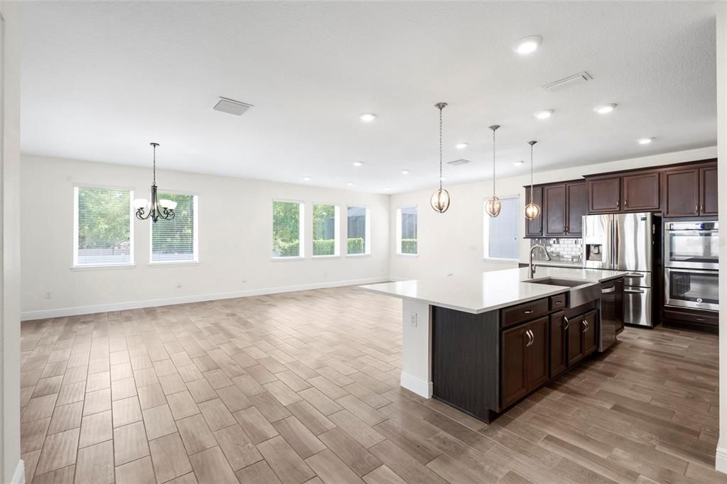 For Sale: $798,000 (4 beds, 3 baths, 3179 Square Feet)