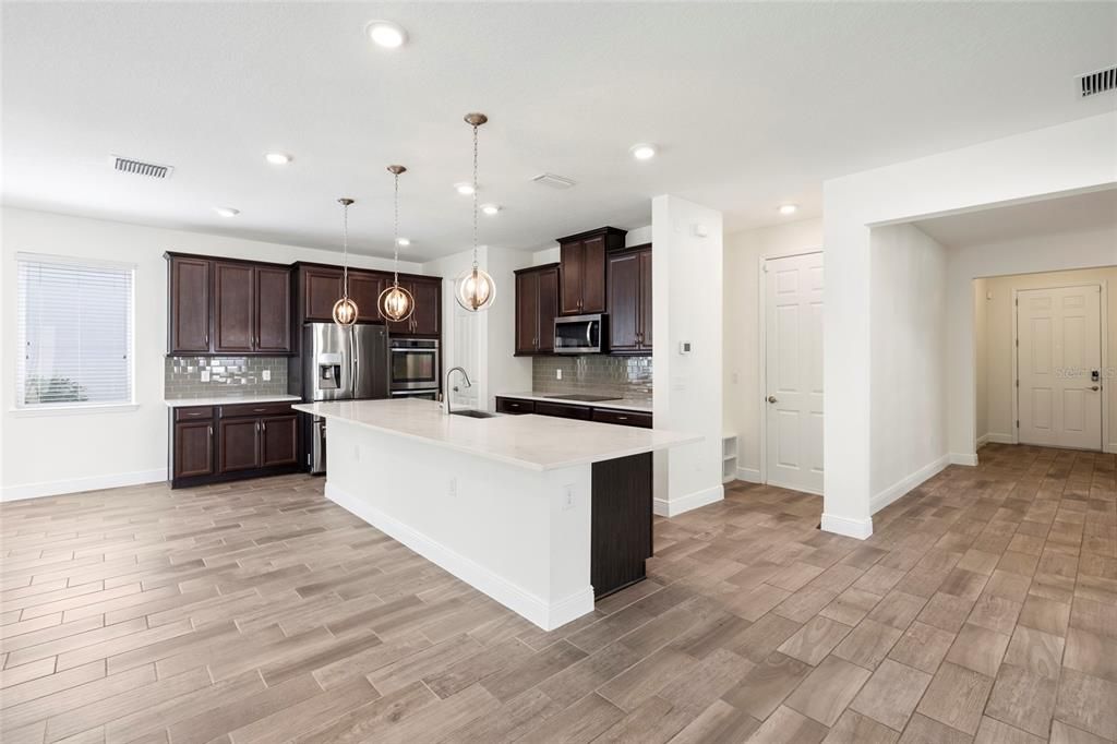 For Sale: $798,000 (4 beds, 3 baths, 3179 Square Feet)