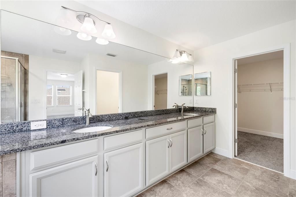 For Sale: $798,000 (4 beds, 3 baths, 3179 Square Feet)