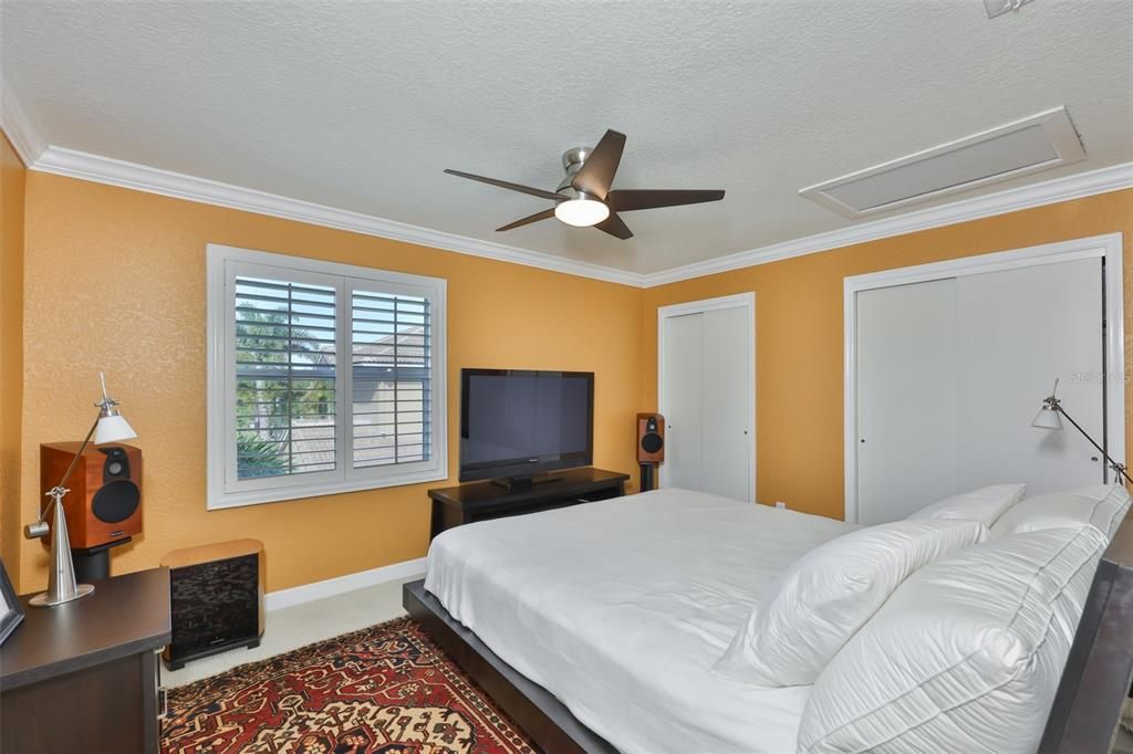 For Sale: $1,100,000 (3 beds, 2 baths, 2462 Square Feet)