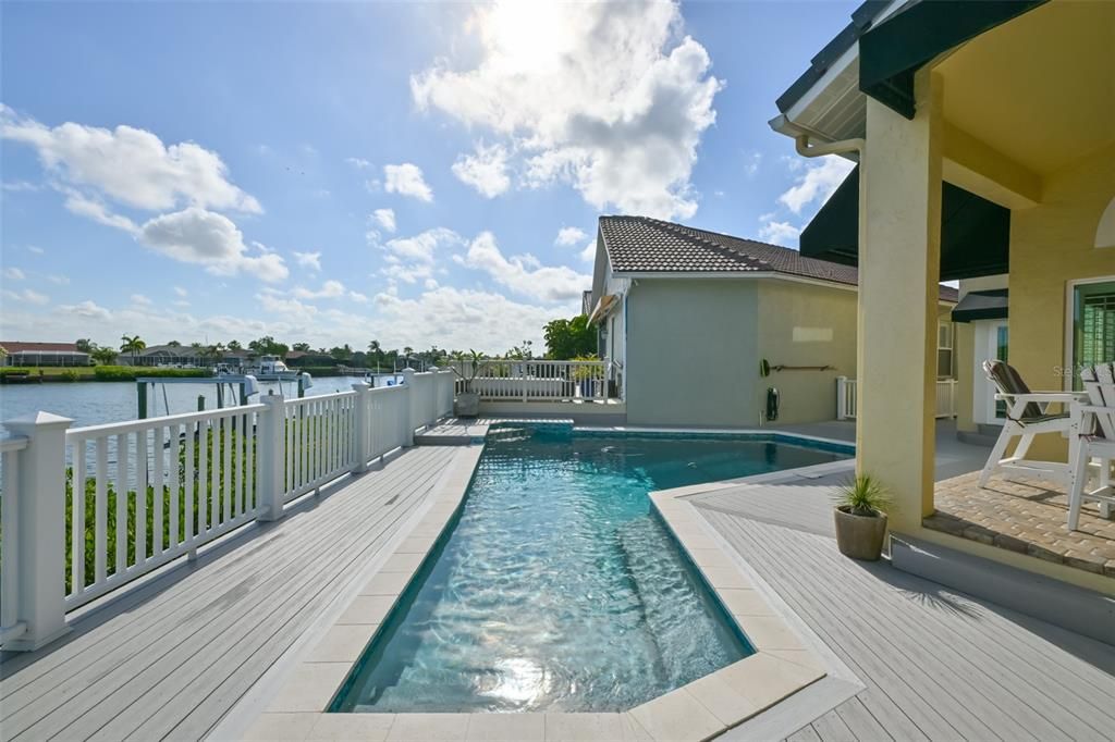 For Sale: $1,100,000 (3 beds, 2 baths, 2462 Square Feet)