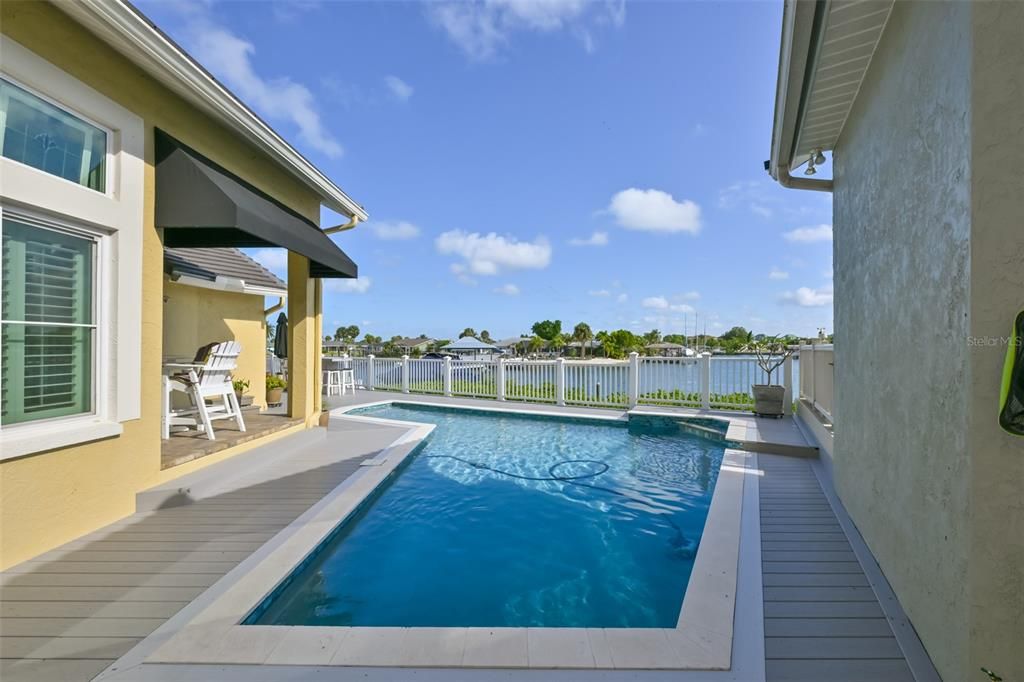 For Sale: $1,100,000 (3 beds, 2 baths, 2462 Square Feet)