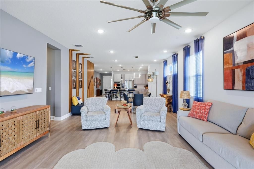 En Venta: $499,000 (4 camas, 3 baños, 2359 Pies cuadrados)