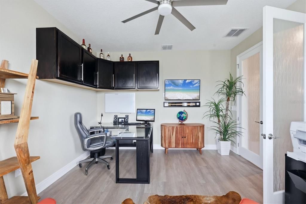En Venta: $499,000 (4 camas, 3 baños, 2359 Pies cuadrados)