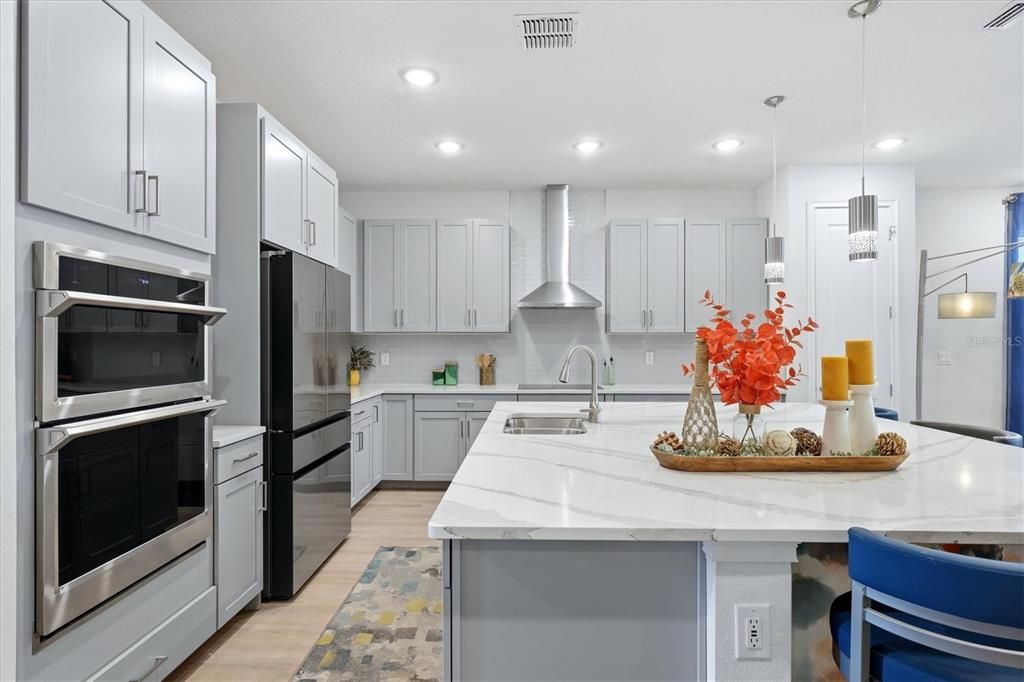 En Venta: $499,000 (4 camas, 3 baños, 2359 Pies cuadrados)
