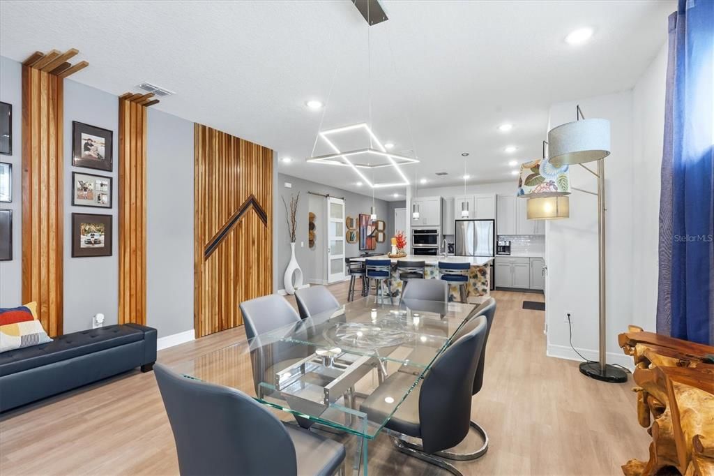 En Venta: $499,000 (4 camas, 3 baños, 2359 Pies cuadrados)