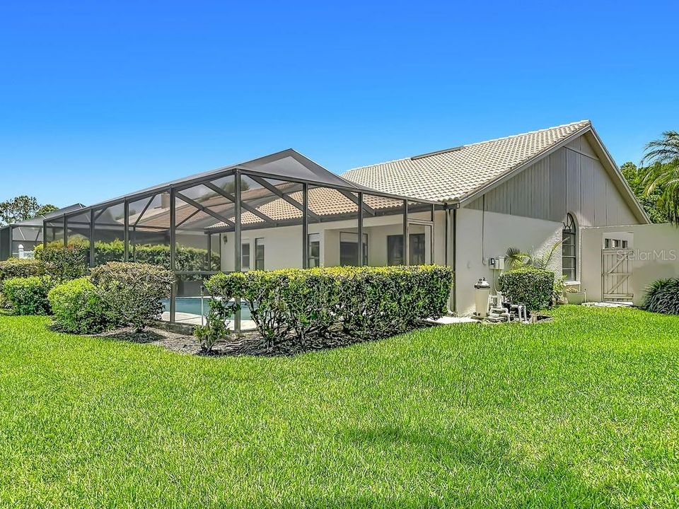For Sale: $575,000 (3 beds, 2 baths, 1634 Square Feet)