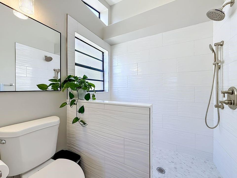 For Sale: $575,000 (3 beds, 2 baths, 1634 Square Feet)
