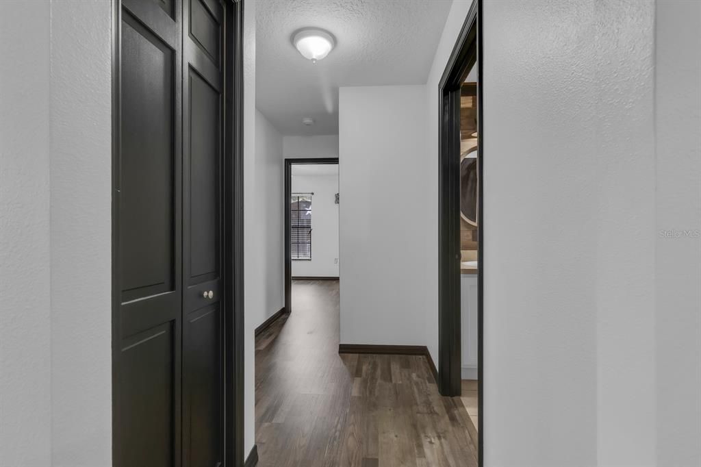 En Venta: $649,995 (4 camas, 2 baños, 2159 Pies cuadrados)