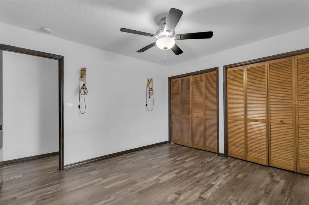 En Venta: $649,995 (4 camas, 2 baños, 2159 Pies cuadrados)