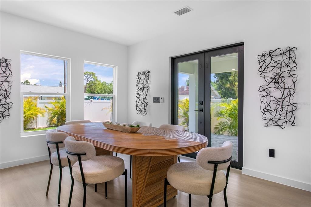 For Sale: $529,000 (4 beds, 4 baths, 1825 Square Feet)