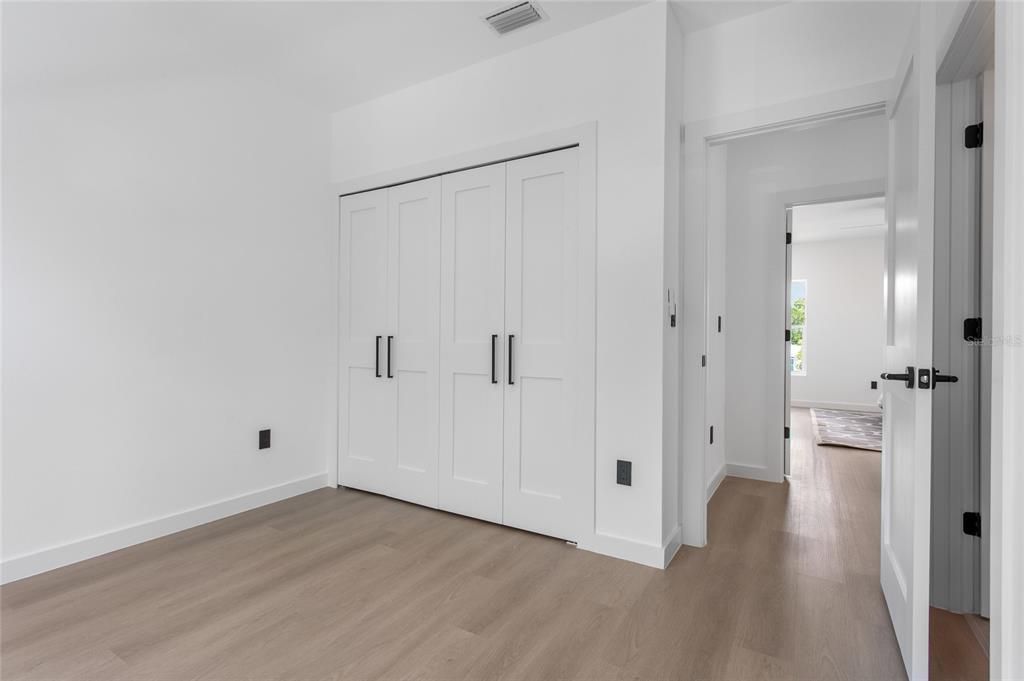 For Sale: $529,000 (4 beds, 4 baths, 1825 Square Feet)