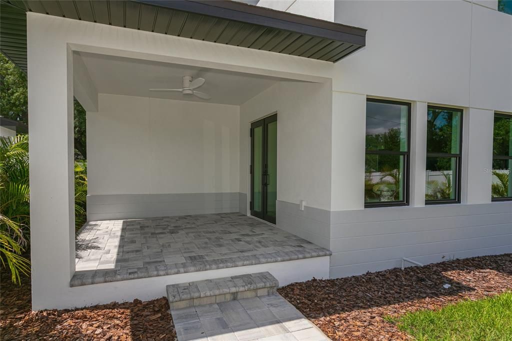 For Sale: $529,000 (4 beds, 4 baths, 1825 Square Feet)