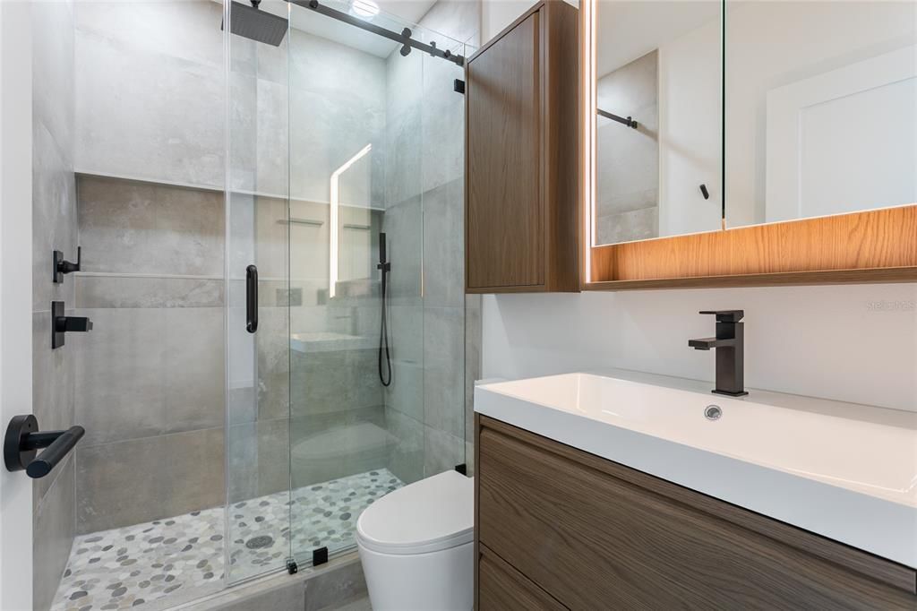 For Sale: $529,000 (4 beds, 4 baths, 1825 Square Feet)