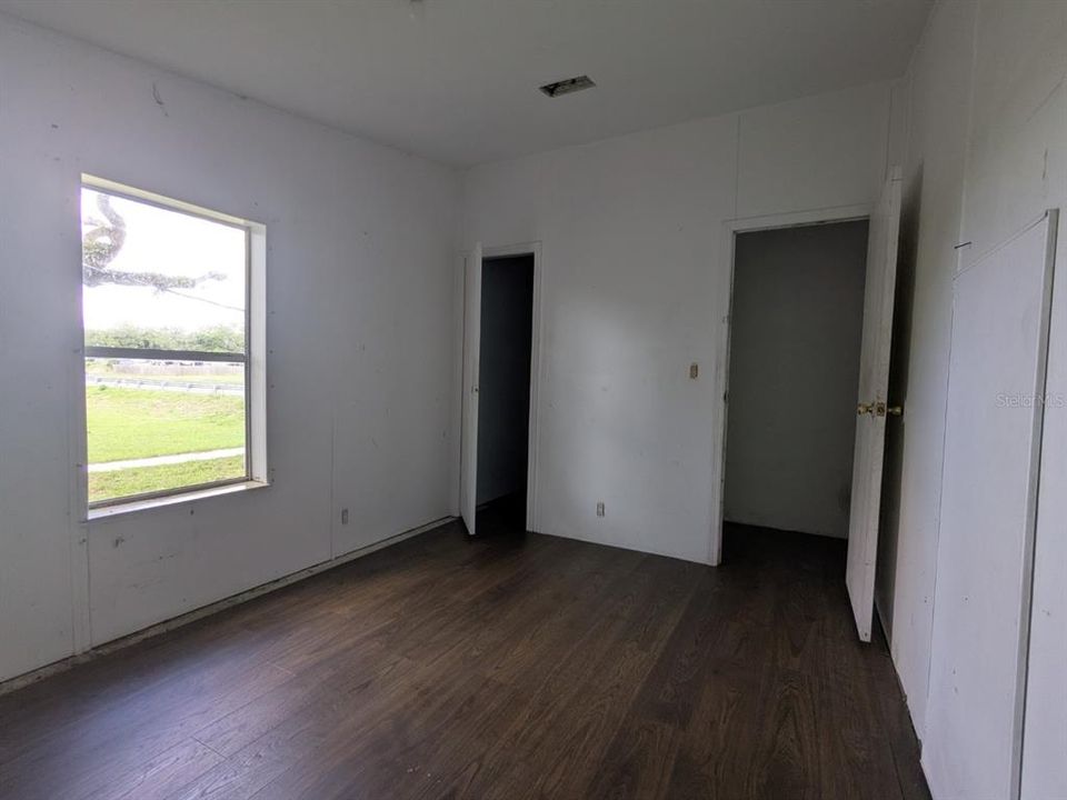 For Sale: $170,000 (3 beds, 2 baths, 1956 Square Feet)
