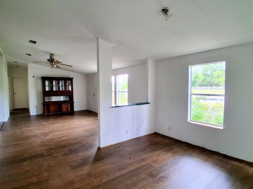 For Sale: $170,000 (3 beds, 2 baths, 1956 Square Feet)