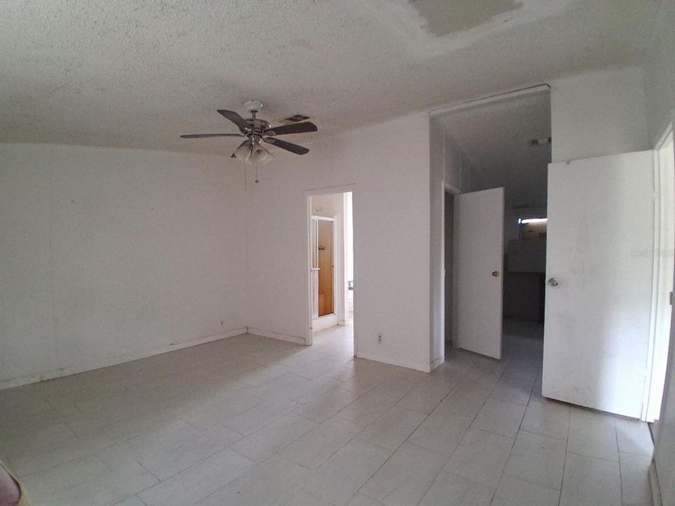 For Sale: $170,000 (3 beds, 2 baths, 1956 Square Feet)