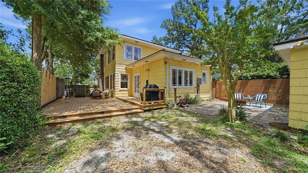 На продажу: $700,000 (3 спален, 2 ванн, 2202 Квадратных фут)