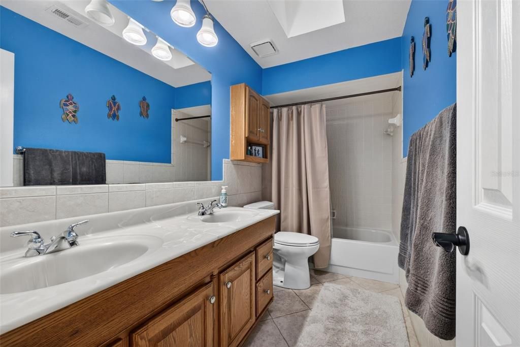 For Sale: $420,000 (3 beds, 2 baths, 1996 Square Feet)