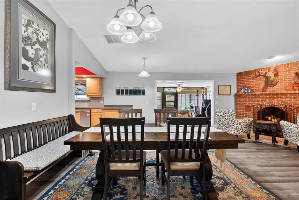 For Sale: $420,000 (3 beds, 2 baths, 1996 Square Feet)