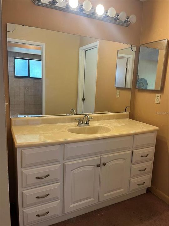 For Sale: $465,000 (4 beds, 2 baths, 1836 Square Feet)