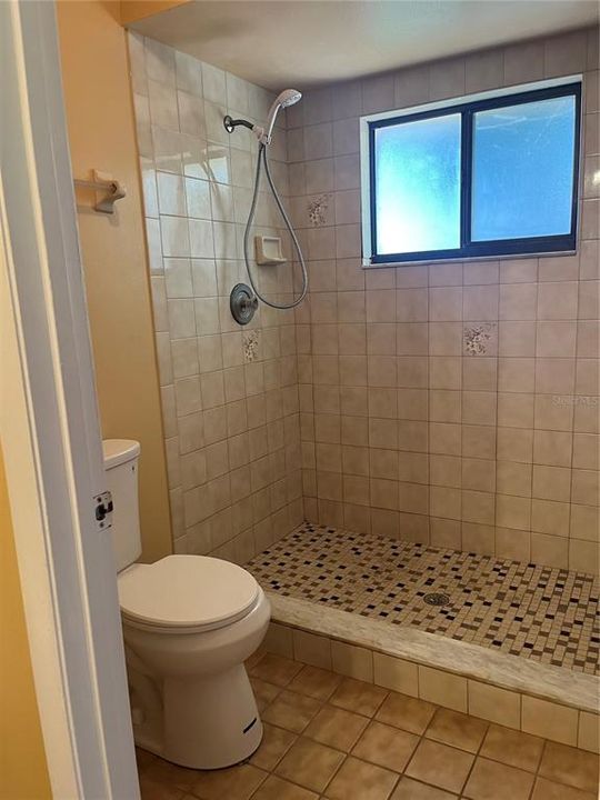 For Sale: $465,000 (4 beds, 2 baths, 1836 Square Feet)
