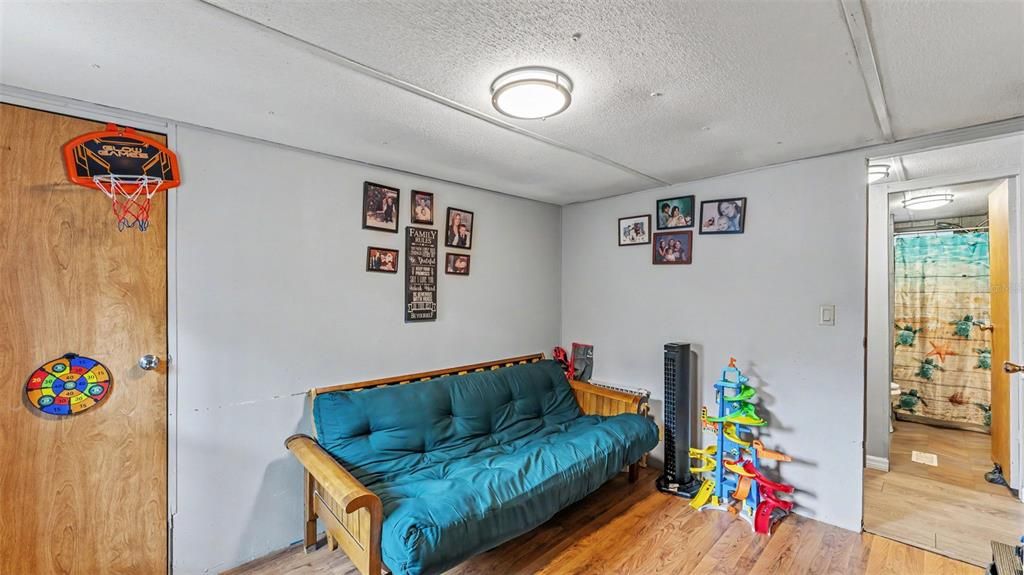 For Sale: $275,000 (3 beds, 2 baths, 1440 Square Feet)