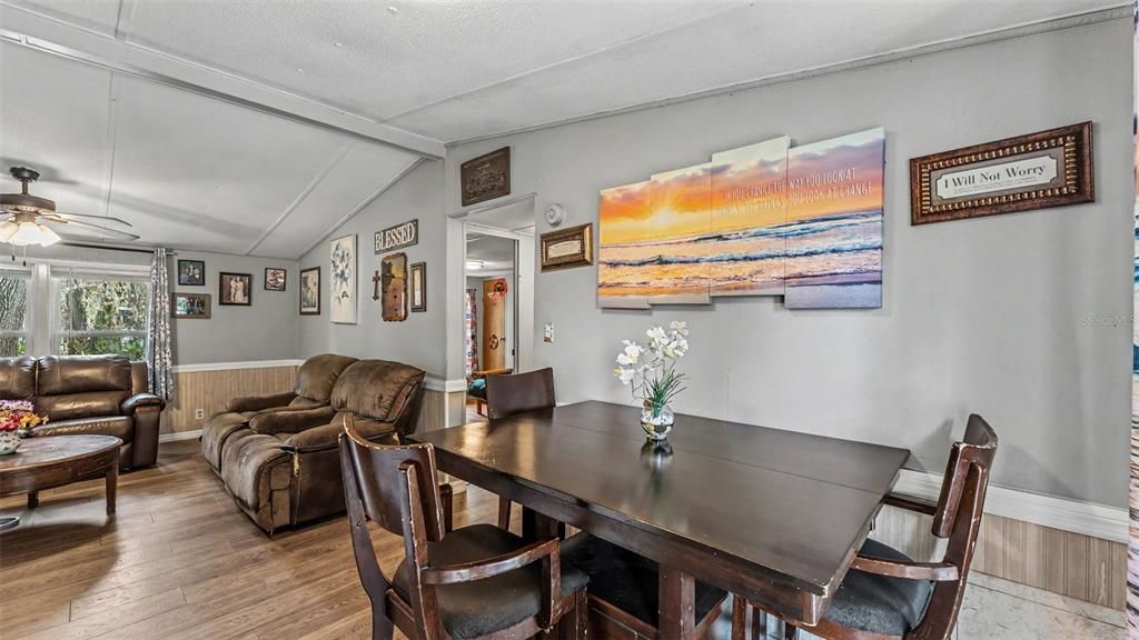 For Sale: $275,000 (3 beds, 2 baths, 1440 Square Feet)